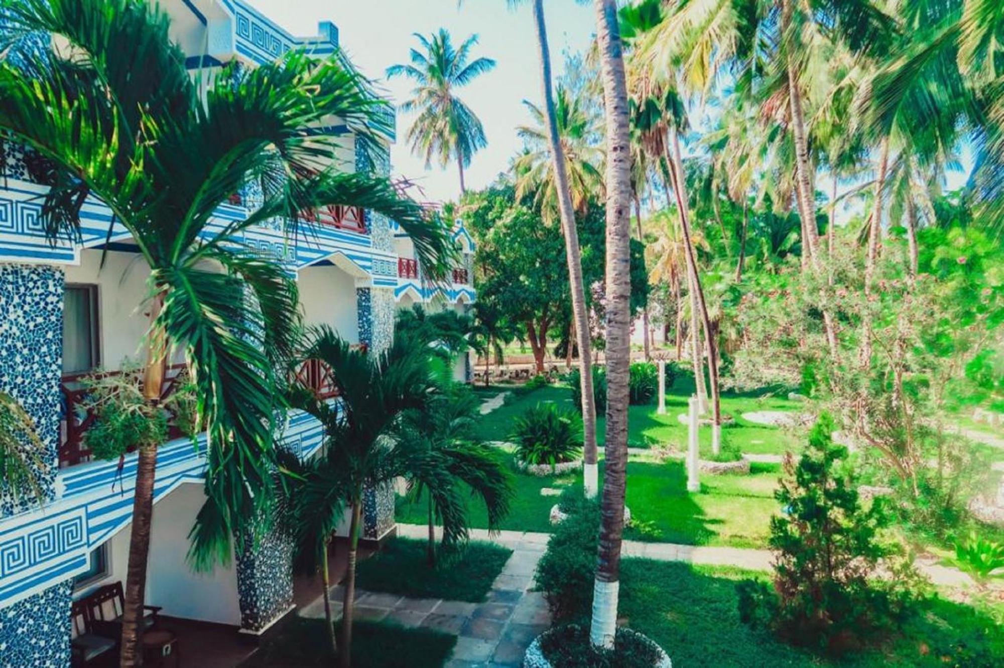 Sai Rock Beach Hotel&Spa Bamburi Exterior foto